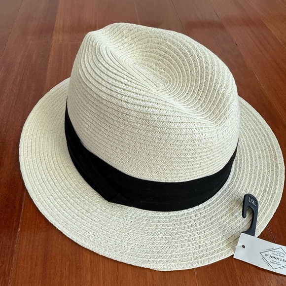 St. John's Bay Other - NWT St. John's Bay Men's Straw Natural Hat Size
L/ XL Brand New W/Tags